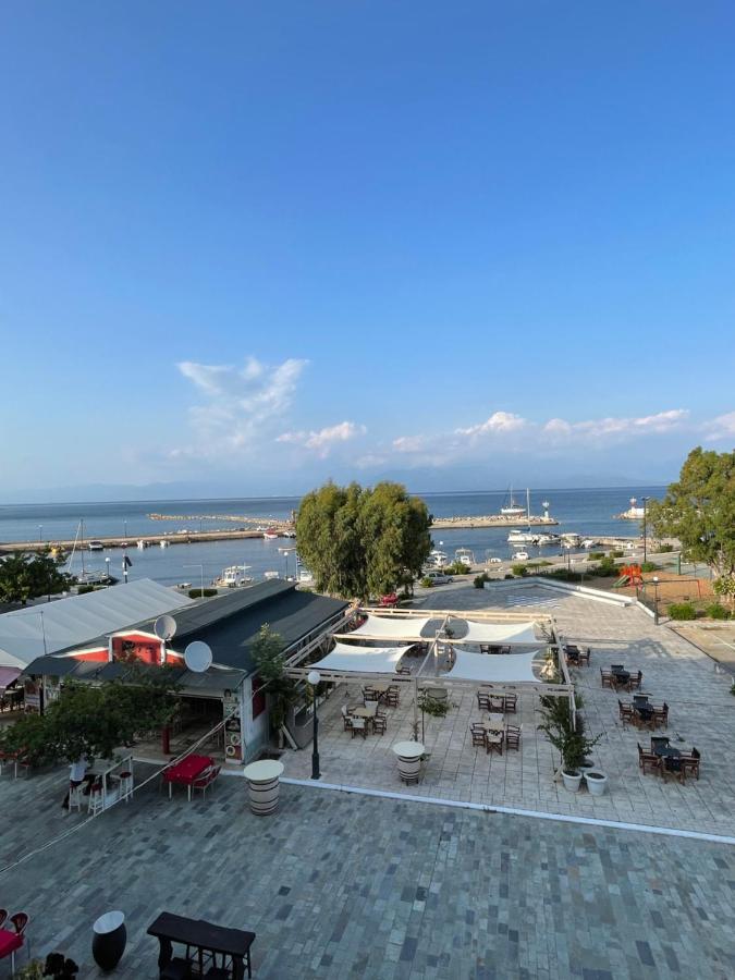 Grand Apartments Nea Koroni Exterior photo